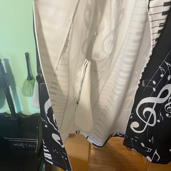 3/4 length Novelty Party Jacket “Music” Tag says XL but more like a large. New - Picture 5 of 5